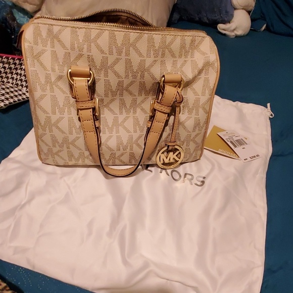 Mk purse - Picture 1 of 5